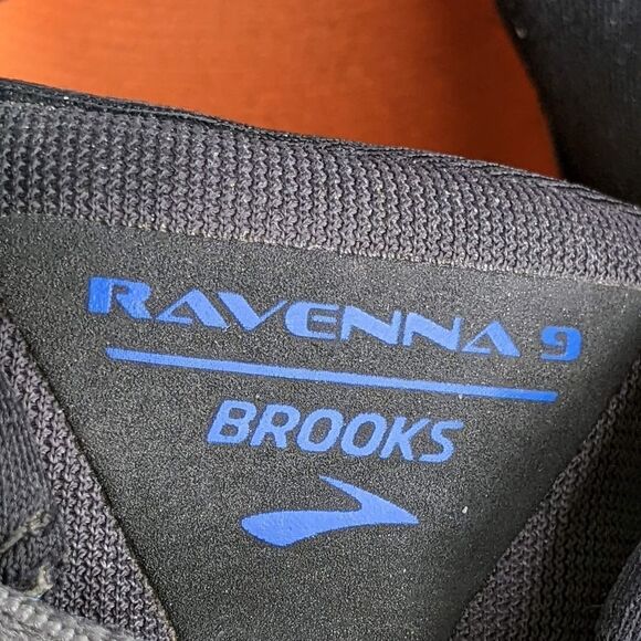 Brooks Ravenna 9 Running Shoes Sneakers - Ebony/Blue/Orange - Size 10 Medium (D) main image 8